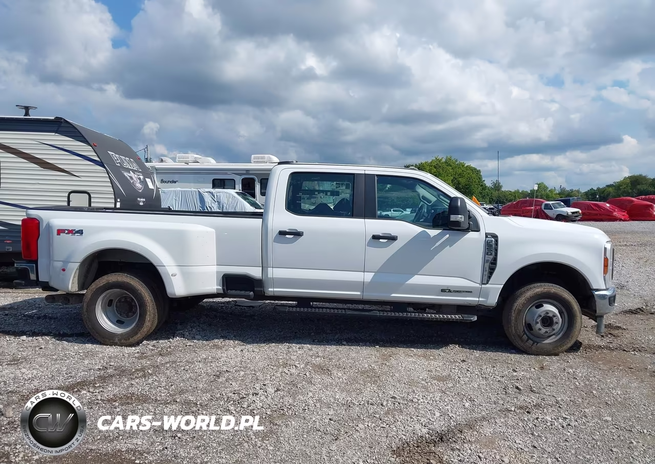 2024 Ford F-350 VIN:1FT8W3DT3REC86742 - 14