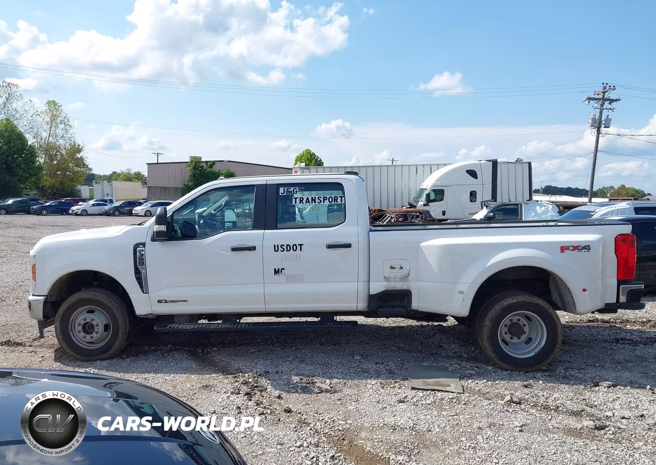 2024 Ford F-350 VIN:1FT8W3DT3REC86742 - 15
