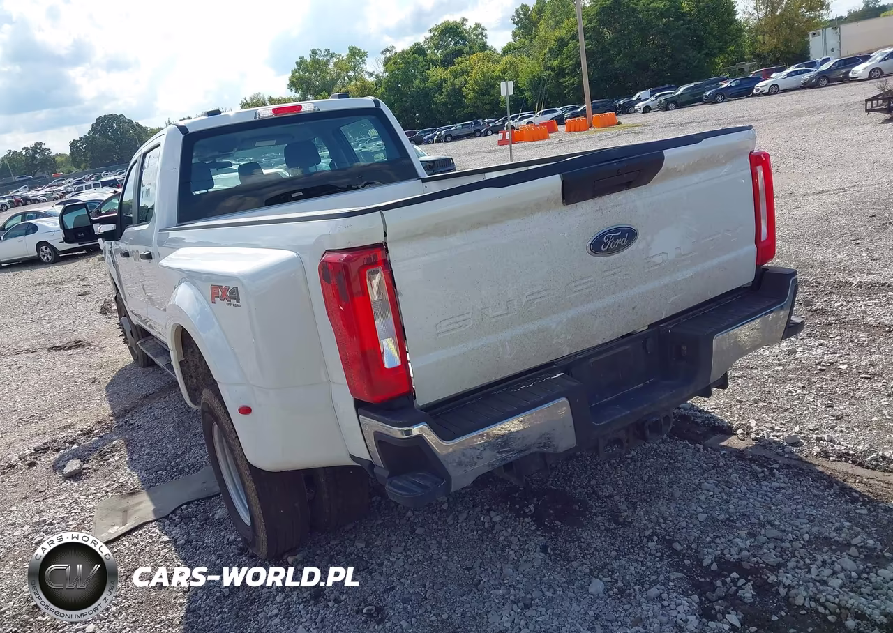 2024 Ford F-350 VIN:1FT8W3DT3REC86742 - 3