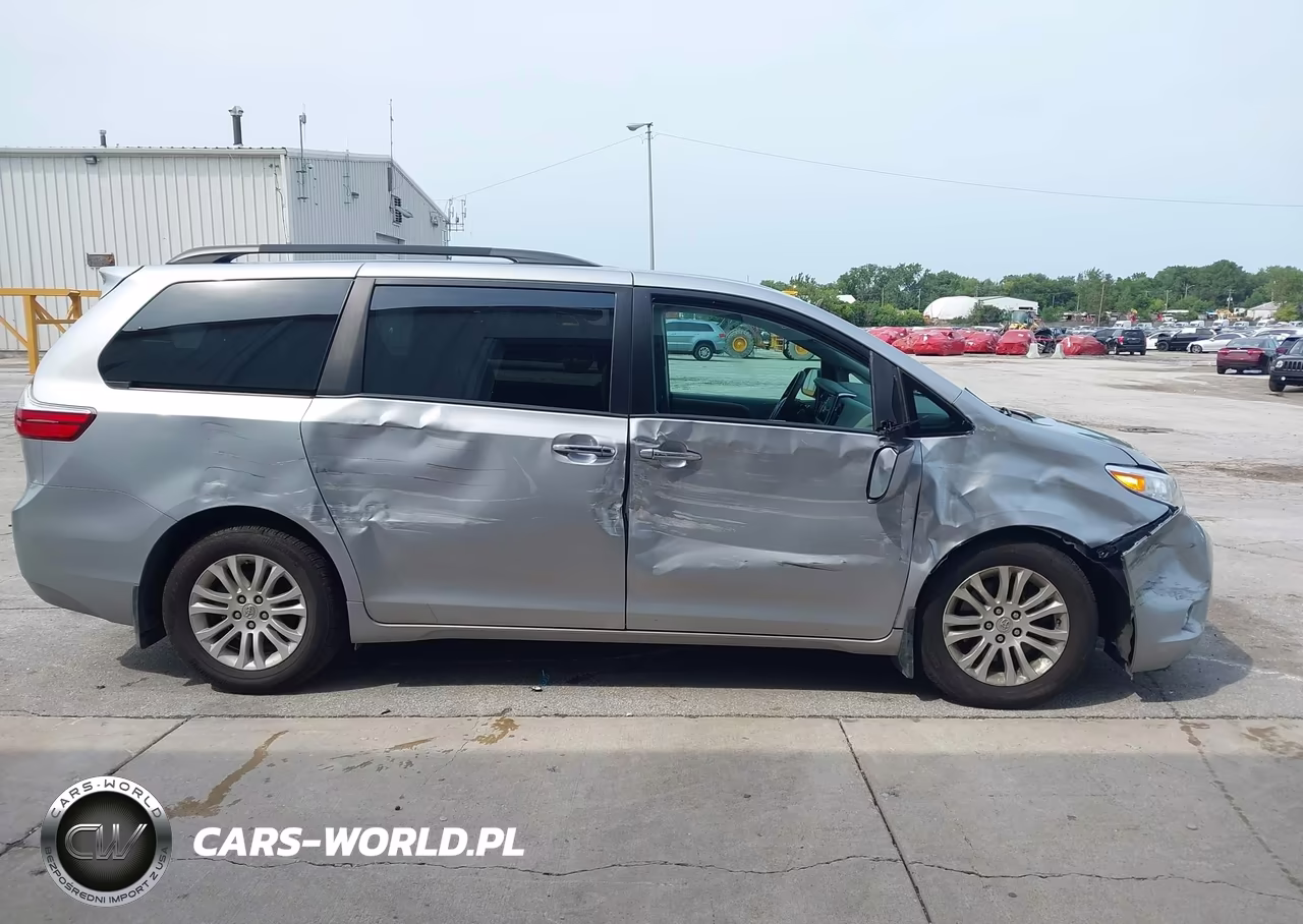 2015 Toyota Sienna Xle 8 Passenger VIN:5TDYK3DC4FS556871 - 13
