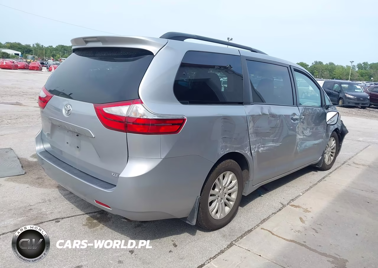 2015 Toyota Sienna Xle 8 Passenger VIN:5TDYK3DC4FS556871 - 4