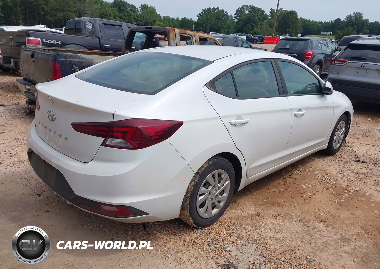 2019 Hyundai Elantra Se VIN:5NPD74LF8KH456919 - 4