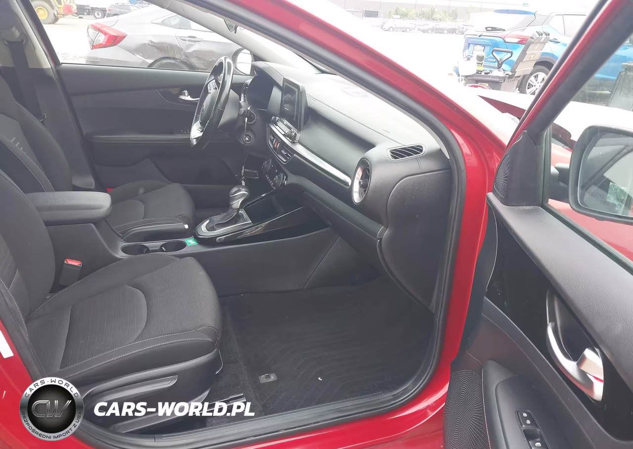 2019 Kia Forte S VIN:3KPF34ADXKE048223 - 5