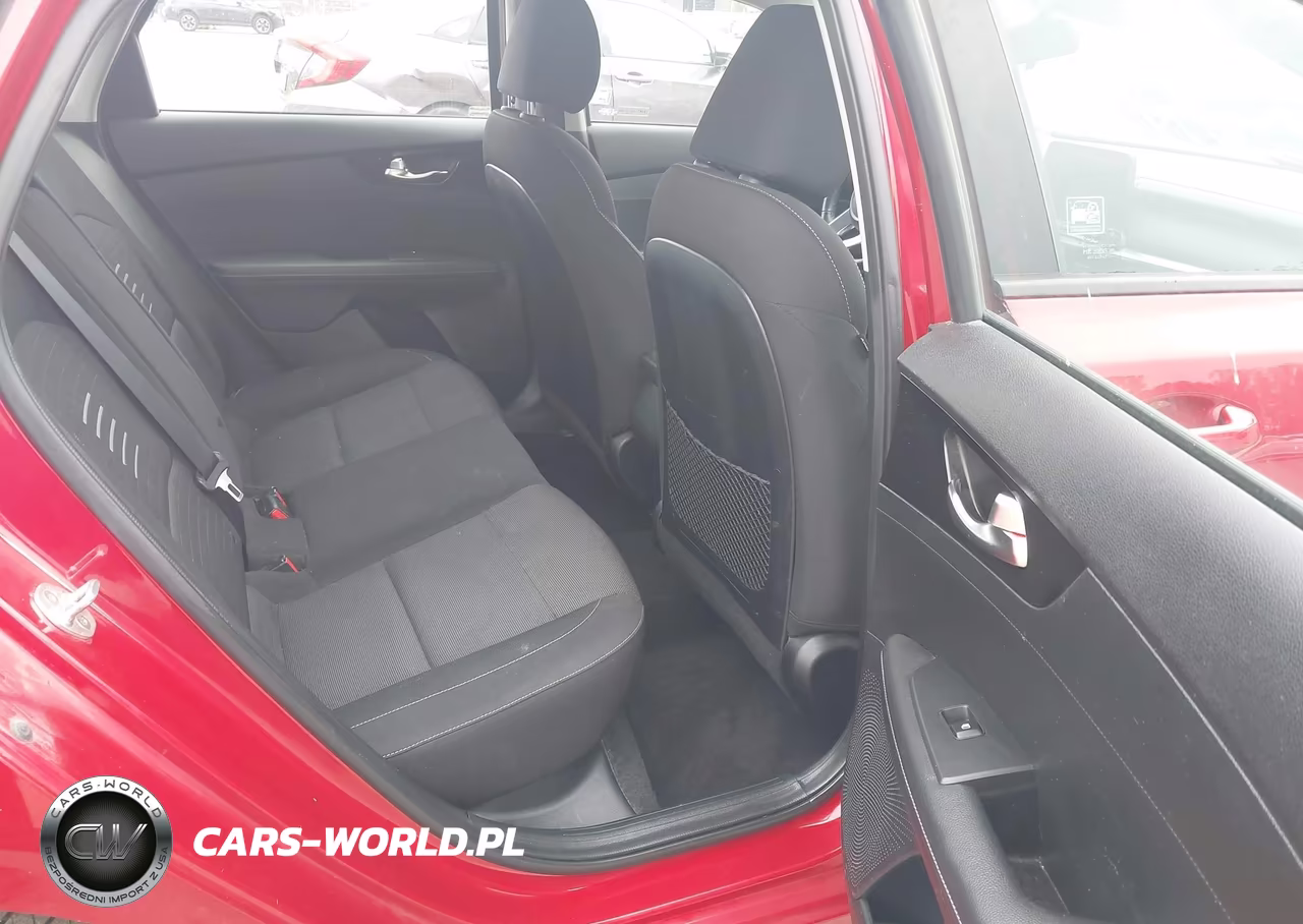 2019 Kia Forte S VIN:3KPF34ADXKE048223 - 8