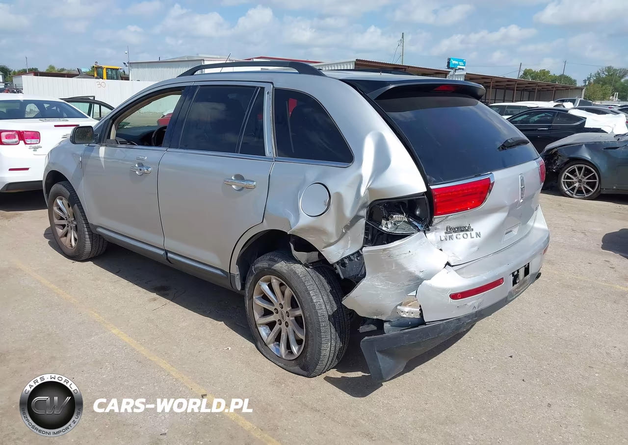 2013 Lincoln Mkx VIN:2LMDJ6JKXDBL44988 - 3