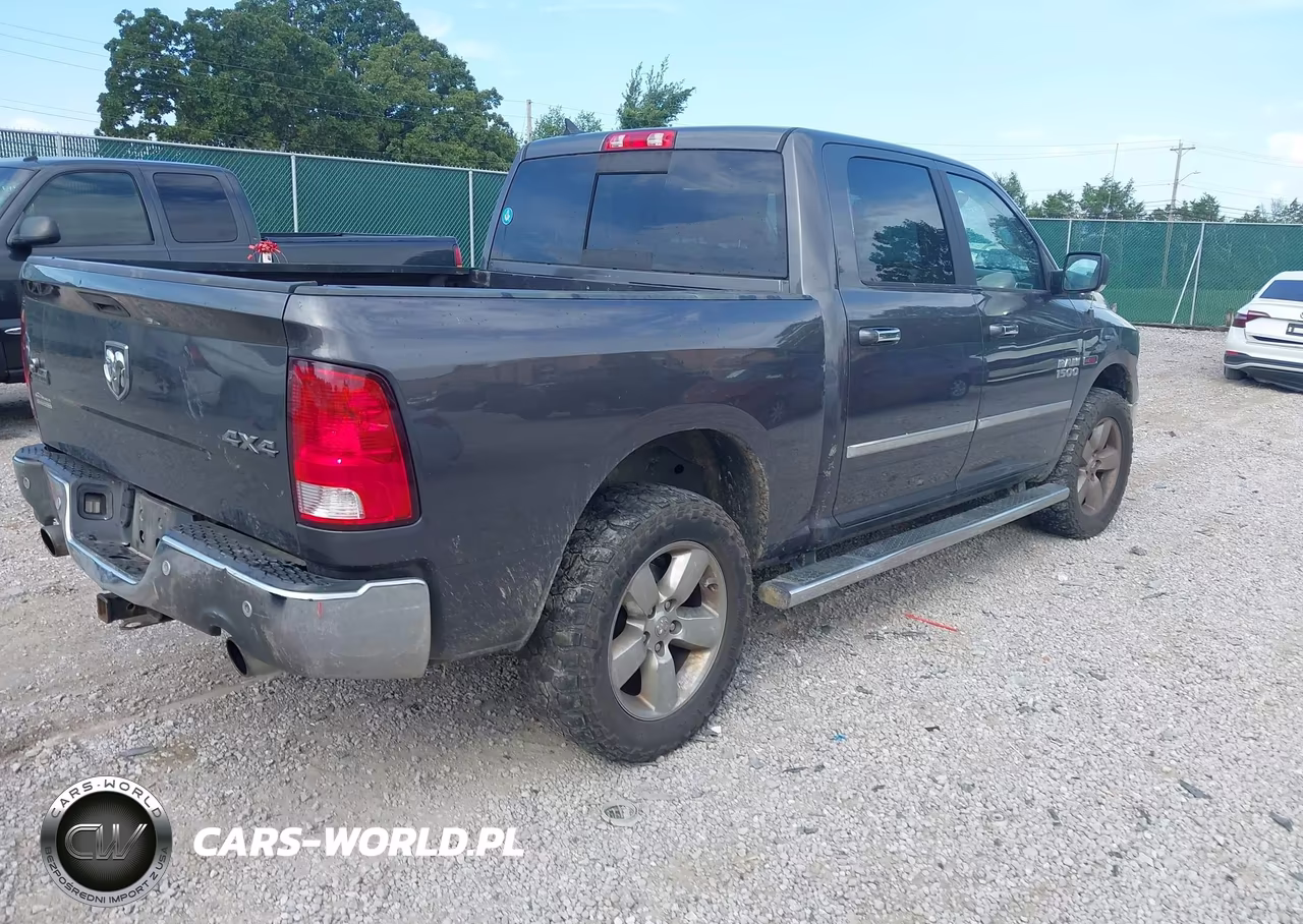 2018 Ram 1500 Big Horn 4X4 5'7 Box VIN:1C6RR7LM2JS274270 - 4