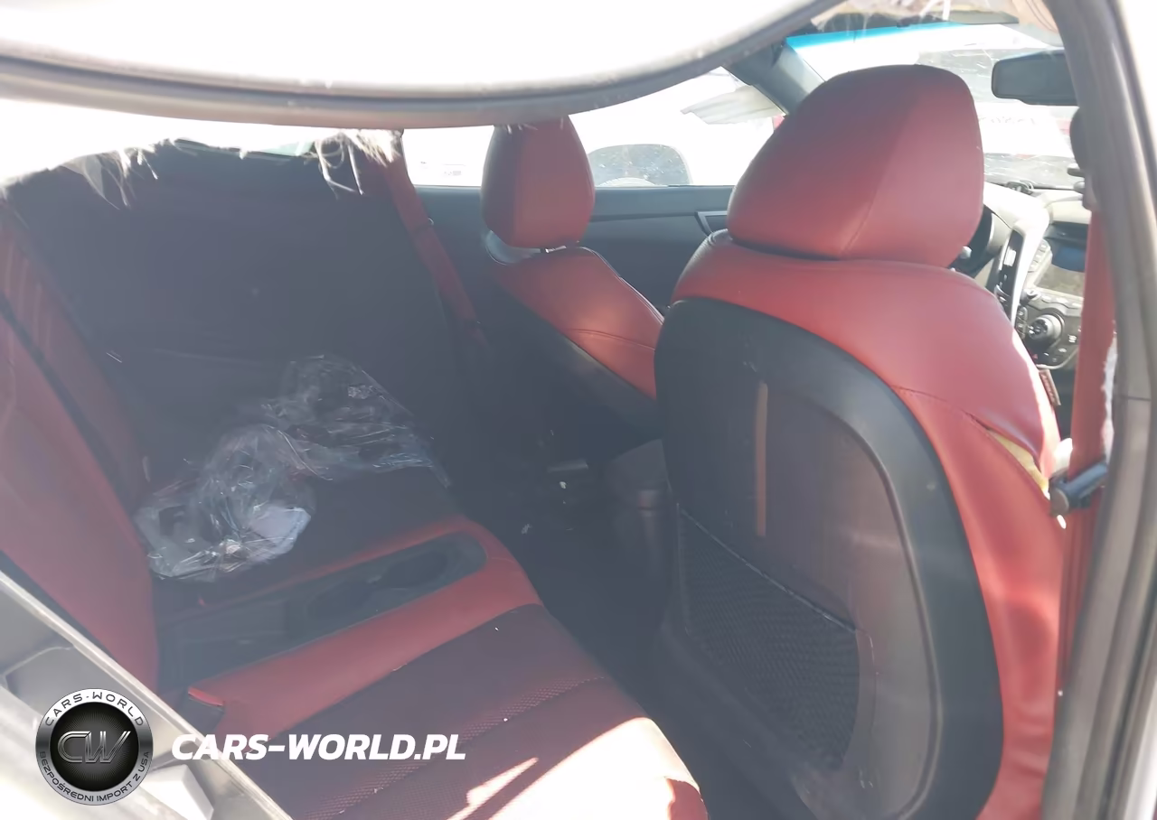 2016 Hyundai Veloster Turbo R-Spec VIN:KMHTC6AE1GU301716 - 8