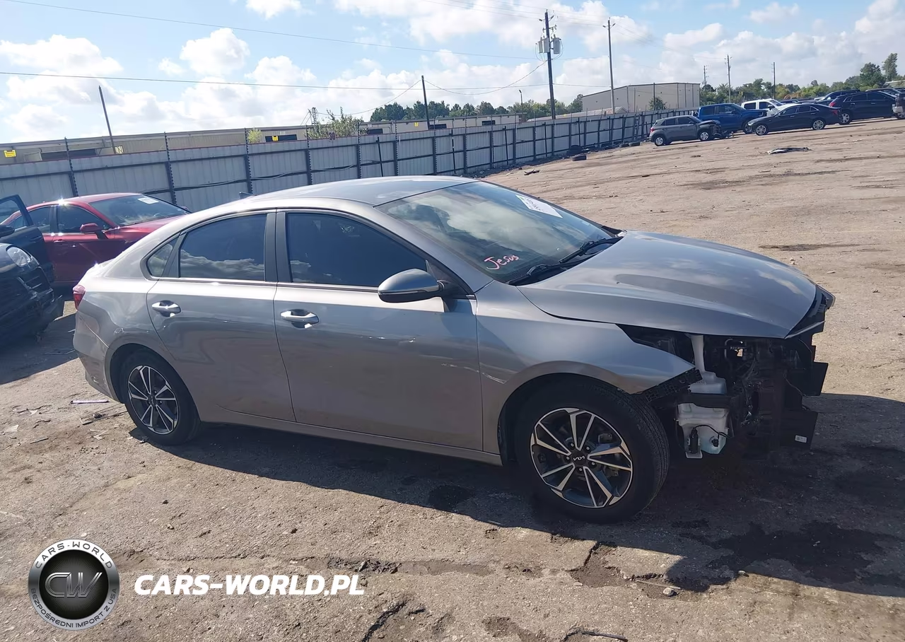 2022 Kia Forte Lxs VIN:3KPF24AD1NE428848 - 14