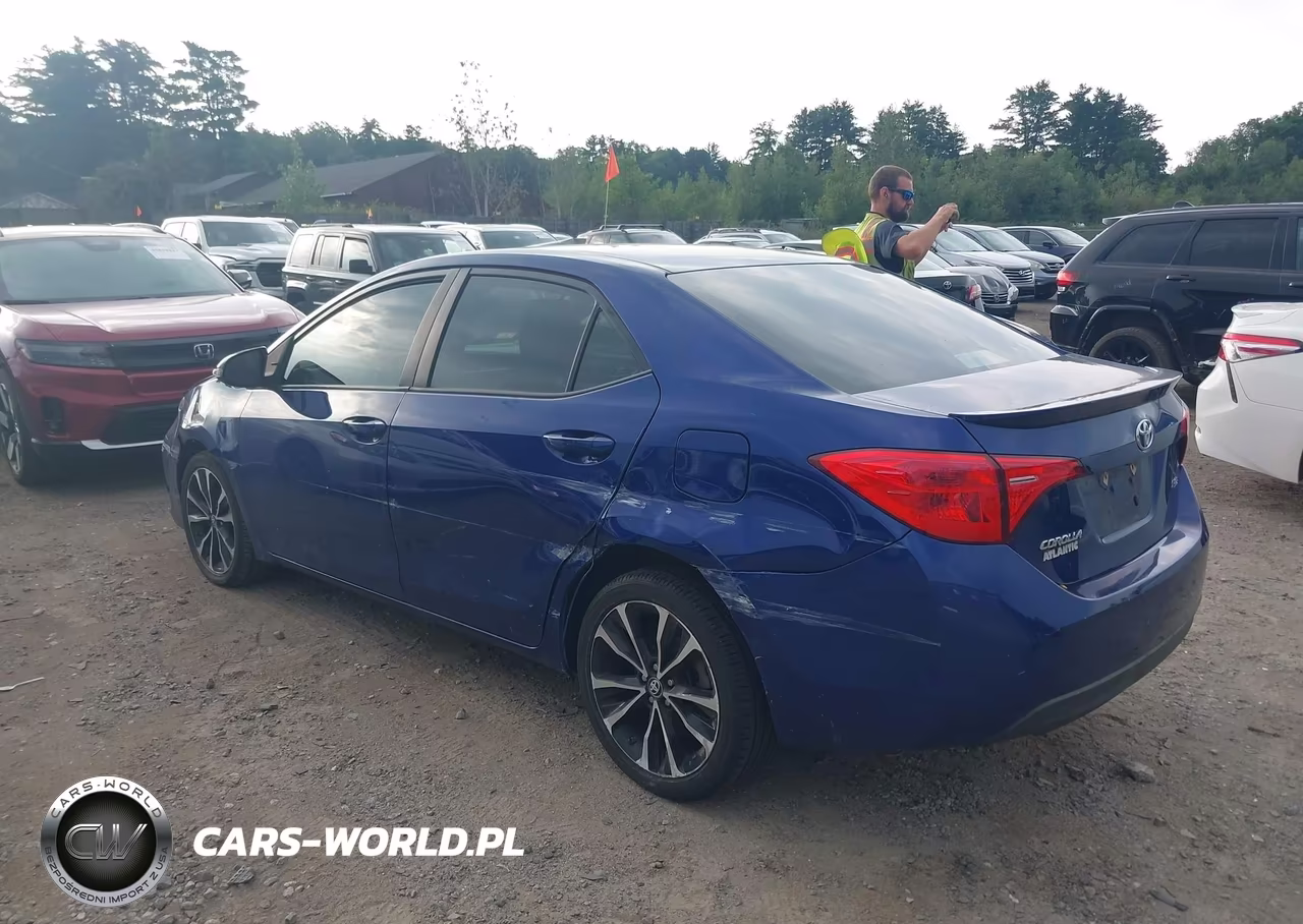 2019 Toyota Corolla Se VIN:2T1BURHE2KC190653 - 3