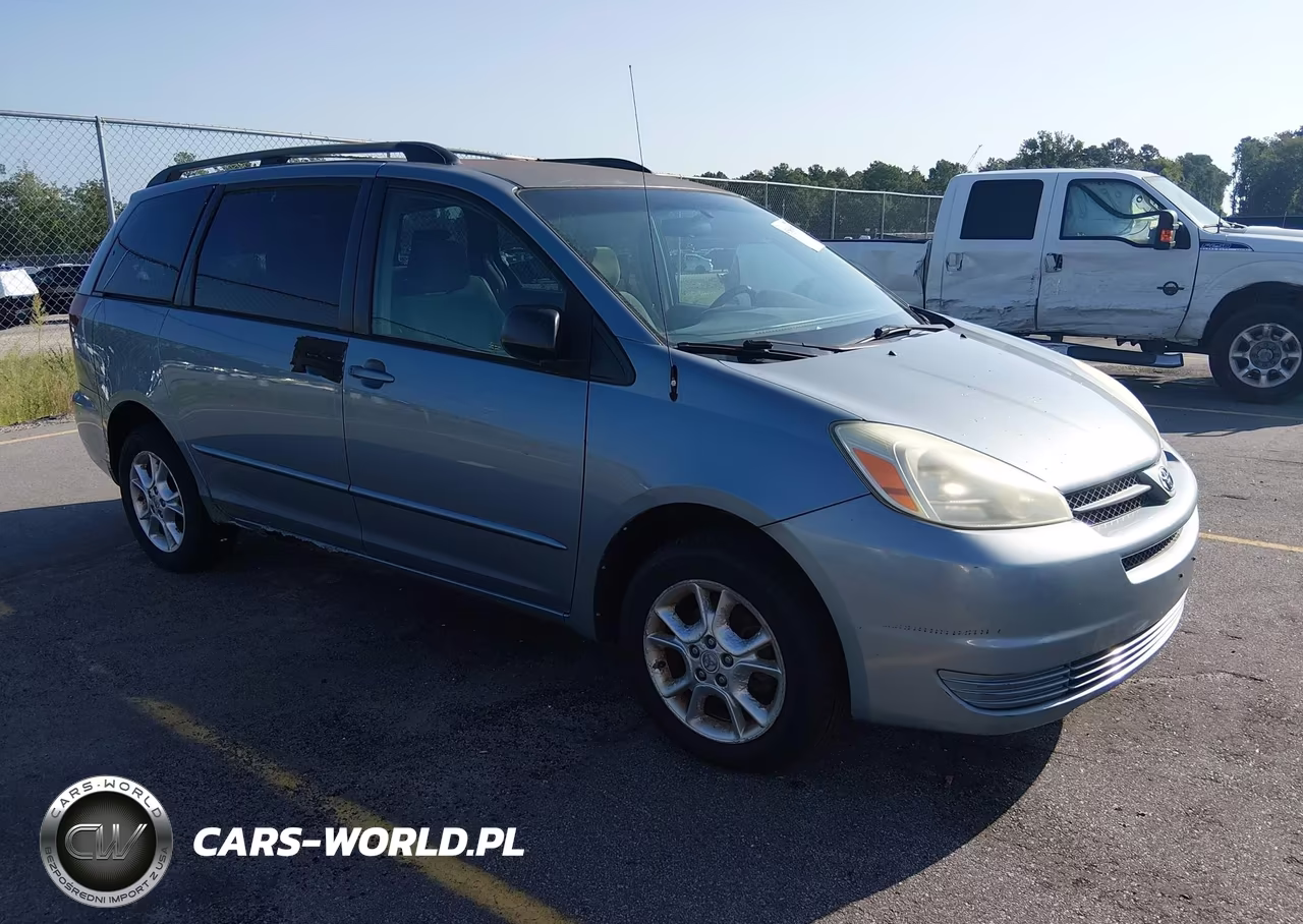 2004 Toyota Sienna Le – zdjęcie 1 z 11