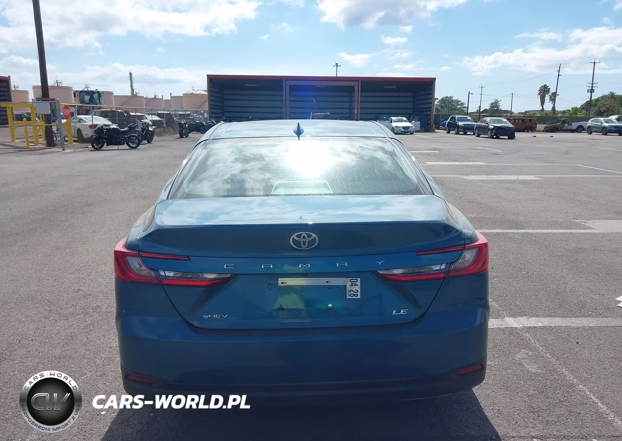 2026 Toyota Camry Le VIN:4T1DAACK5TU266365 - 16