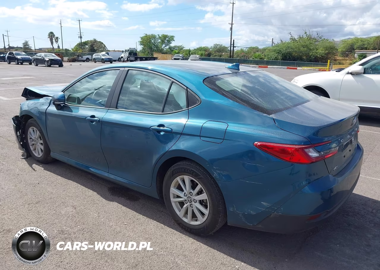 2026 Toyota Camry Le VIN:4T1DAACK5TU266365 - 3
