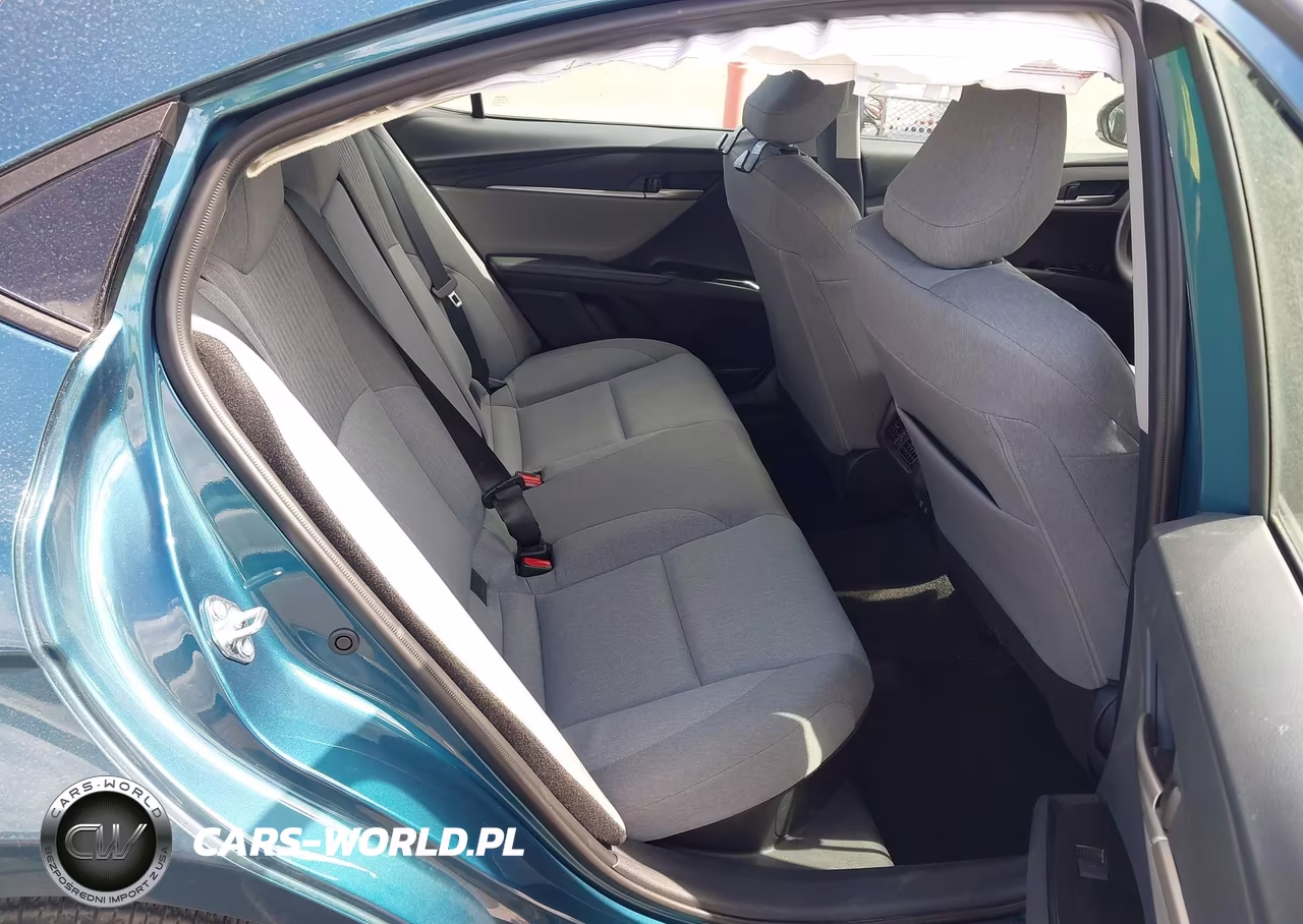 2026 Toyota Camry Le VIN:4T1DAACK5TU266365 - 8