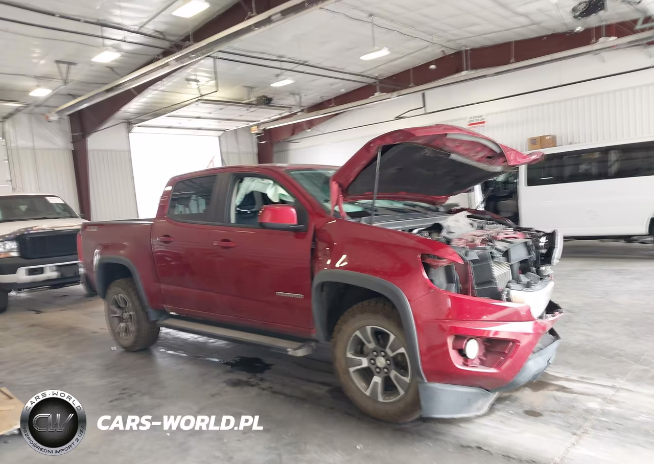 2018 Chevrolet Colorado Z71 VIN:1GCGTDENXJ1126282 - 13