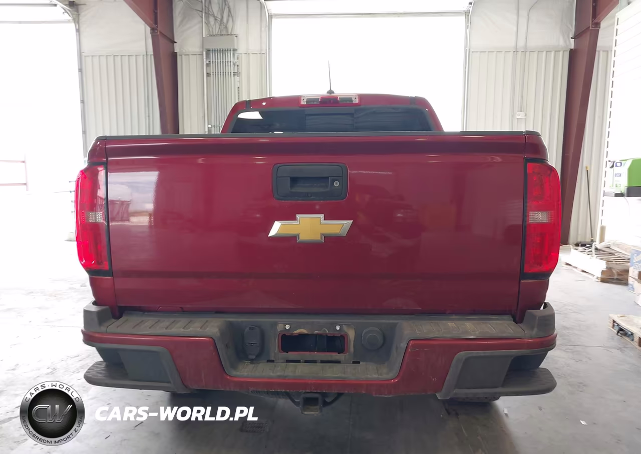 2018 Chevrolet Colorado Z71 VIN:1GCGTDENXJ1126282 - 16