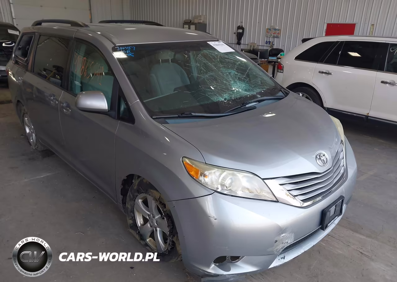 2015 Toyota Sienna Le 8 Passenger VIN:5TDKK3DC9FS597468 - 6