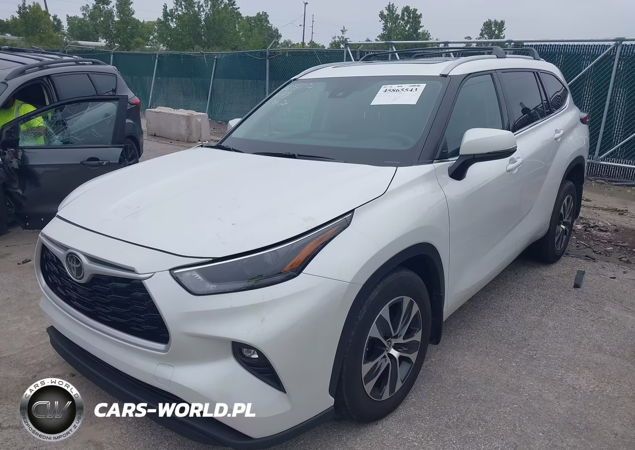 2022 Toyota Highlander Xle VIN:5TDGZRBH7NS243918 - 2