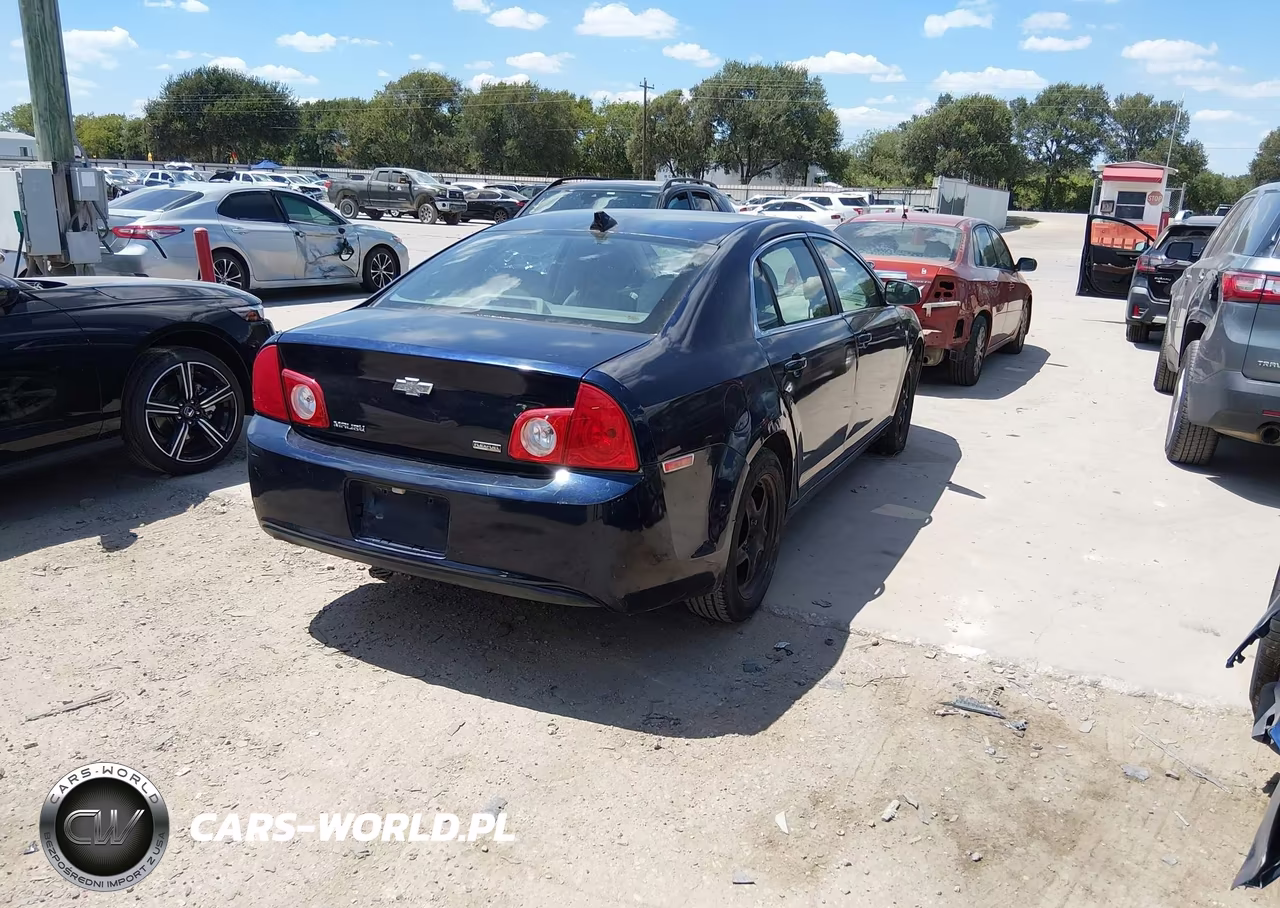 2010 Chevrolet Malibu Ls VIN:1G1ZA5E02AF280425 - 4