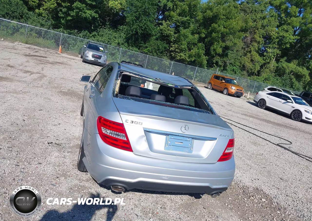 2014 Mercedes-Benz C 300 Sport 4Matic VIN:WDDGF8AB6ER313767 - 16