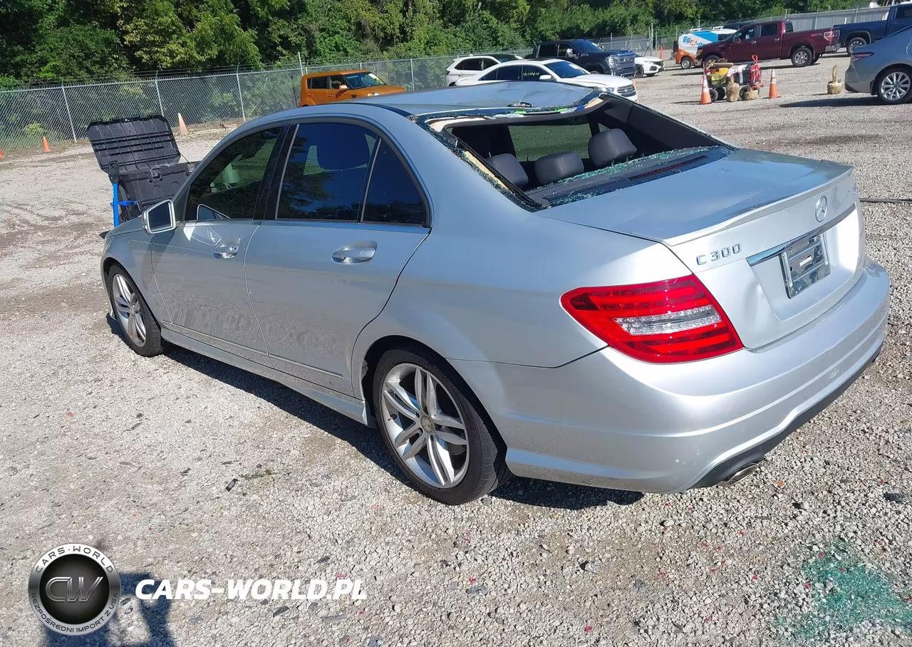 2014 Mercedes-Benz C 300 Sport 4Matic VIN:WDDGF8AB6ER313767 - 3
