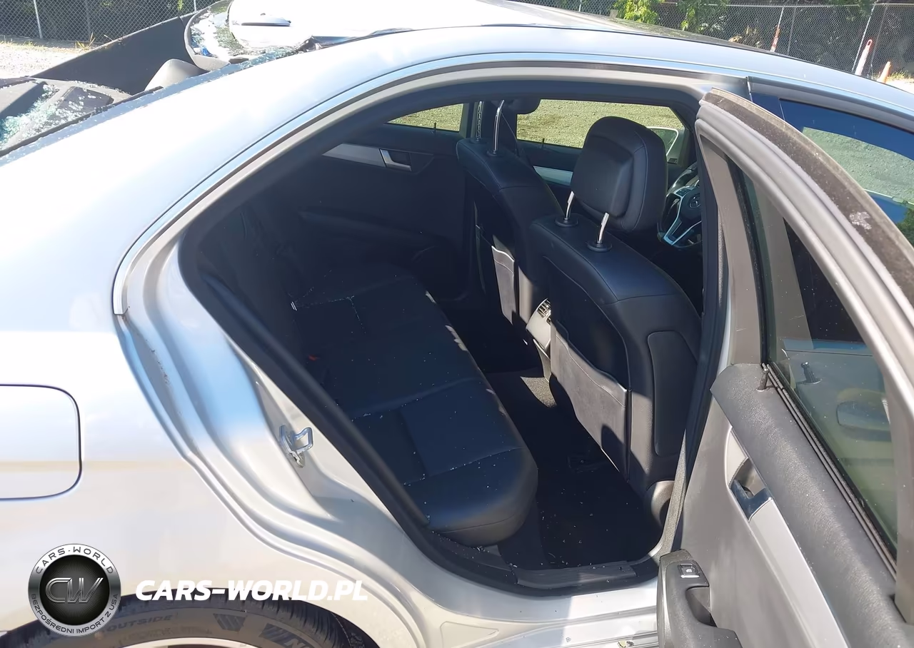 2014 Mercedes-Benz C 300 Sport 4Matic VIN:WDDGF8AB6ER313767 - 8