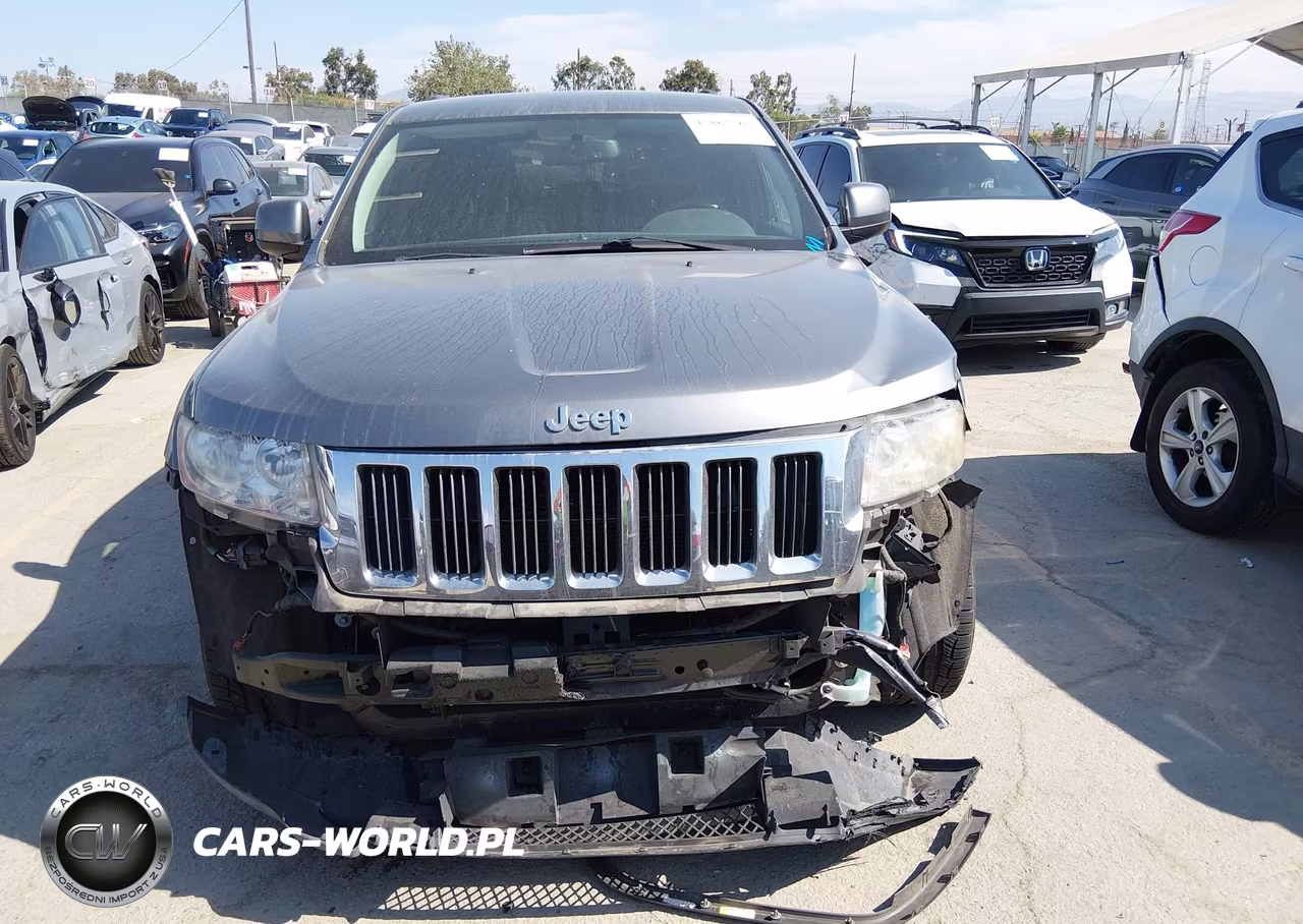 2013 Jeep Grand Cherokee Laredo VIN:1C4RJEAG9DC612649 - 13
