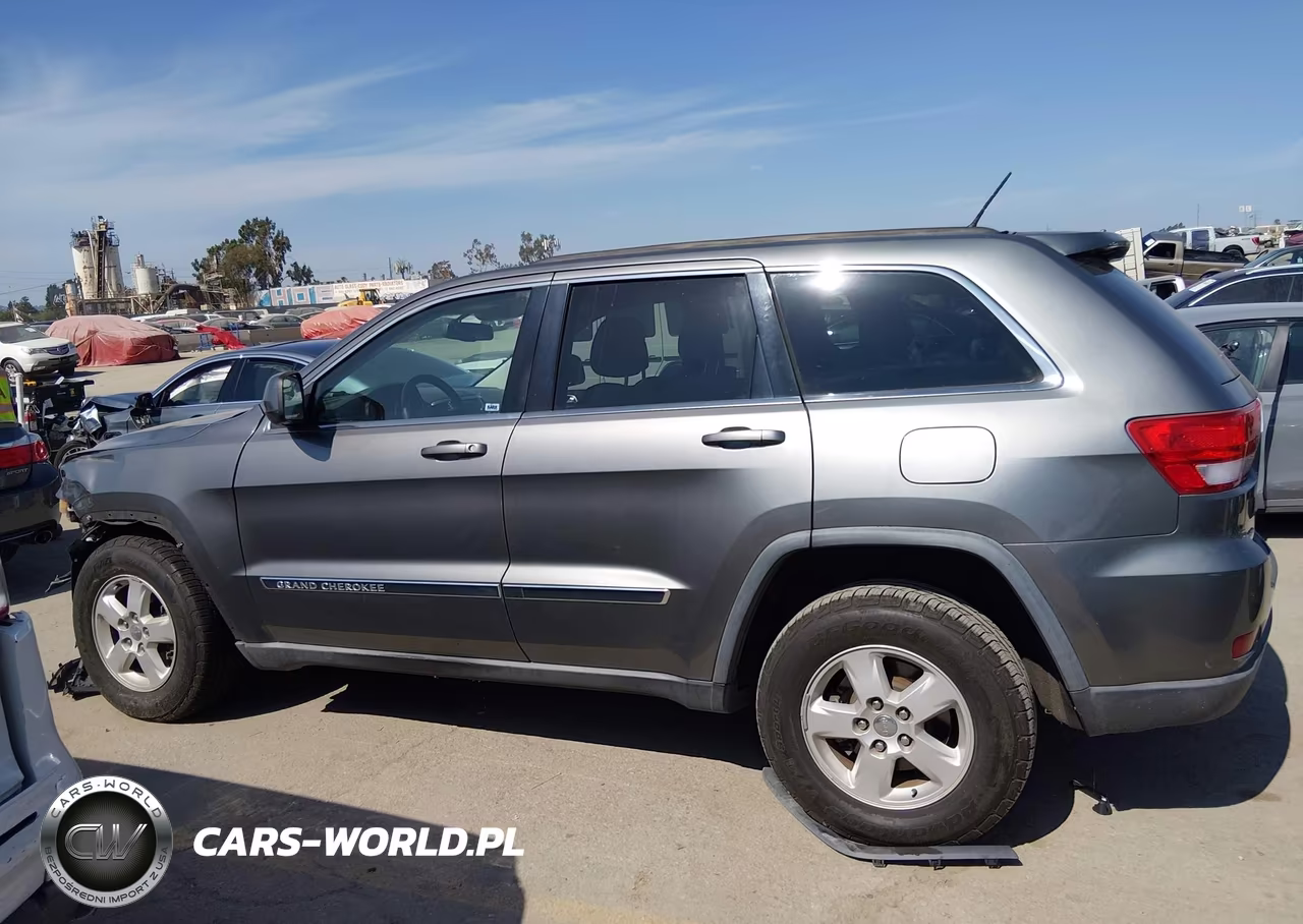 2013 Jeep Grand Cherokee Laredo VIN:1C4RJEAG9DC612649 - 15