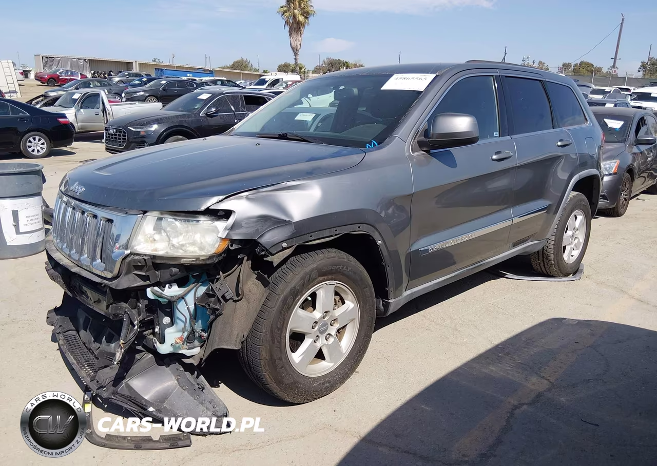 2013 Jeep Grand Cherokee Laredo VIN:1C4RJEAG9DC612649 - 2
