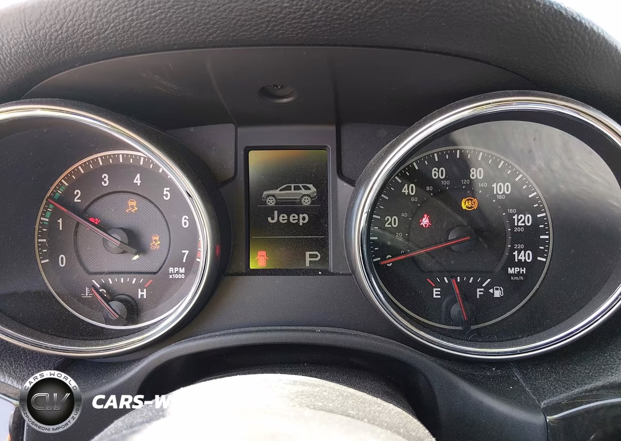 2013 Jeep Grand Cherokee Laredo VIN:1C4RJEAG9DC612649 - 7