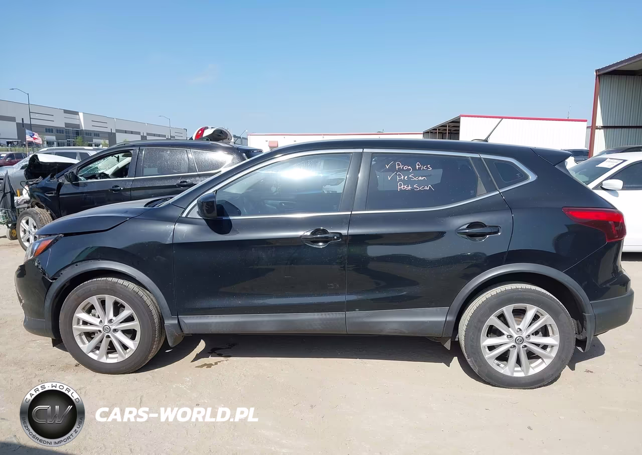 2019 Nissan Rogue Sport S VIN:JN1BJ1CP6KW526513 - 14
