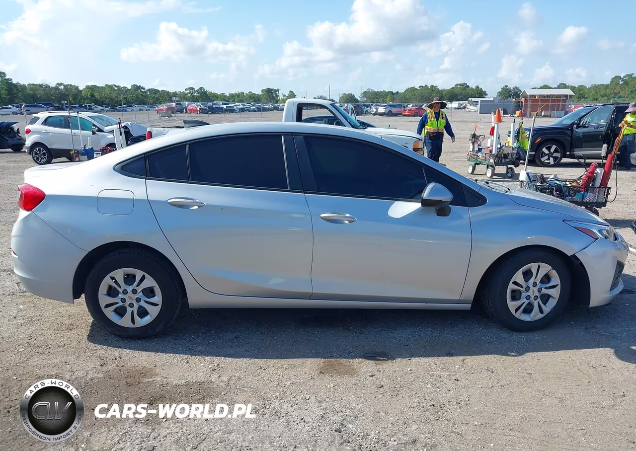 2019 Chevrolet Cruze Diesel VIN:1G1BJ5SM0K7105420 - 14