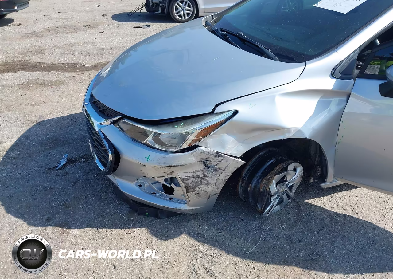 2019 Chevrolet Cruze Diesel VIN:1G1BJ5SM0K7105420 - 6