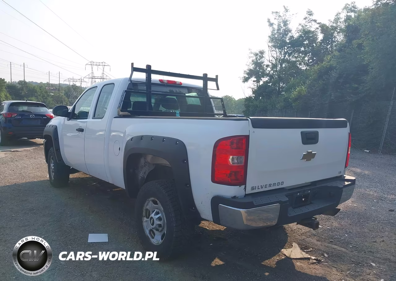 2011 Chevrolet Silverado 2500Hd Work Truck VIN:1GC2KVCG5BZ193978 - 3