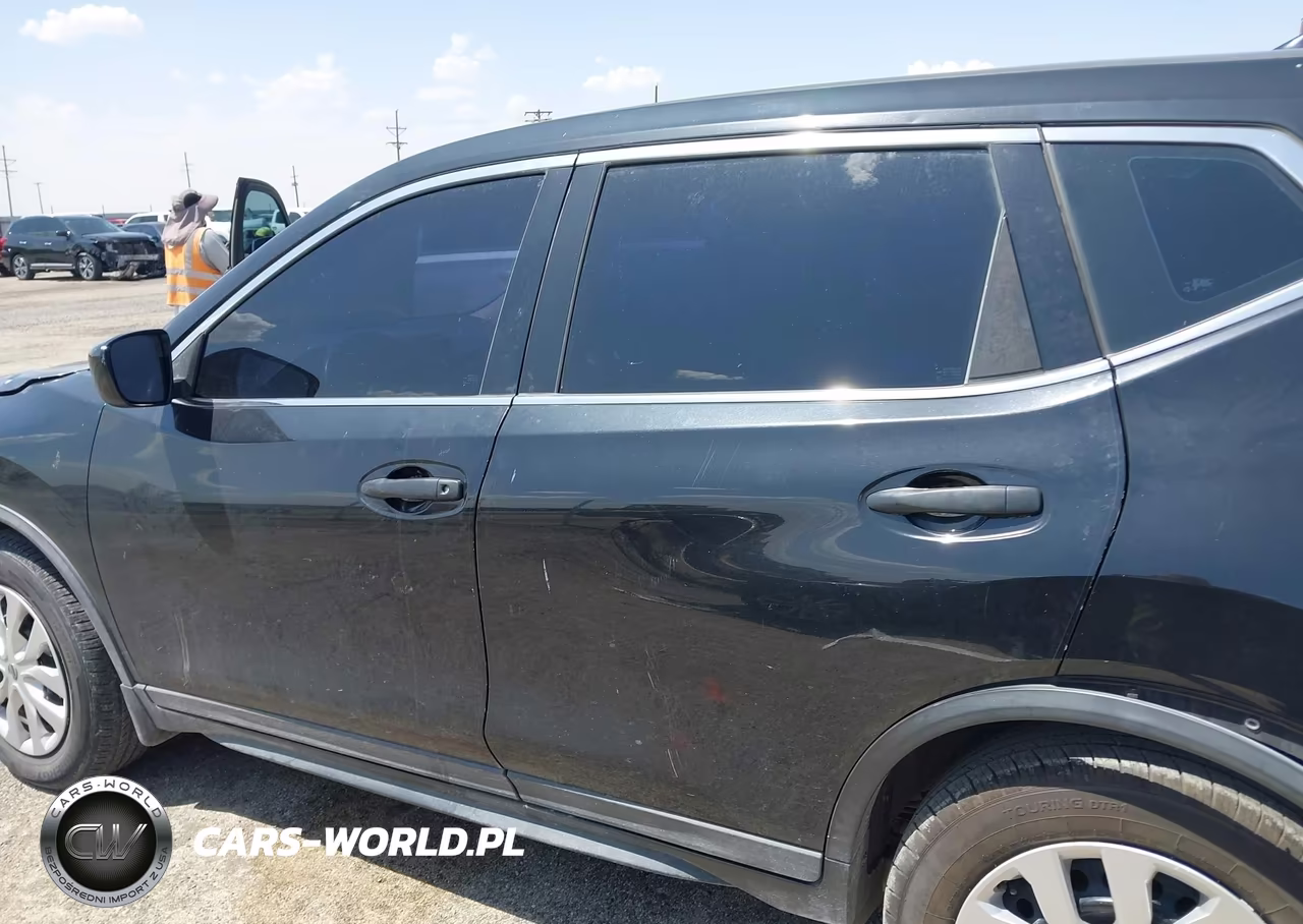 2017 Nissan Rogue S VIN:KNMAT2MT8HP614650 - 14