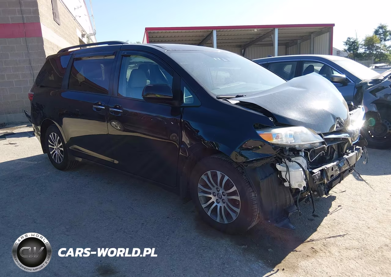 2019 Toyota Sienna Xle 8 Passenger
