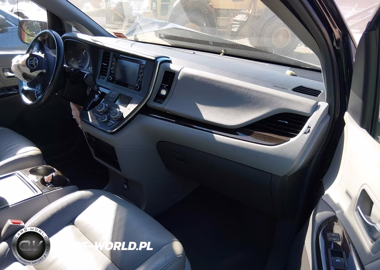 2019 Toyota Sienna Xle 8 Passenger VIN:5TDYZ3DC7KS989669 - 5