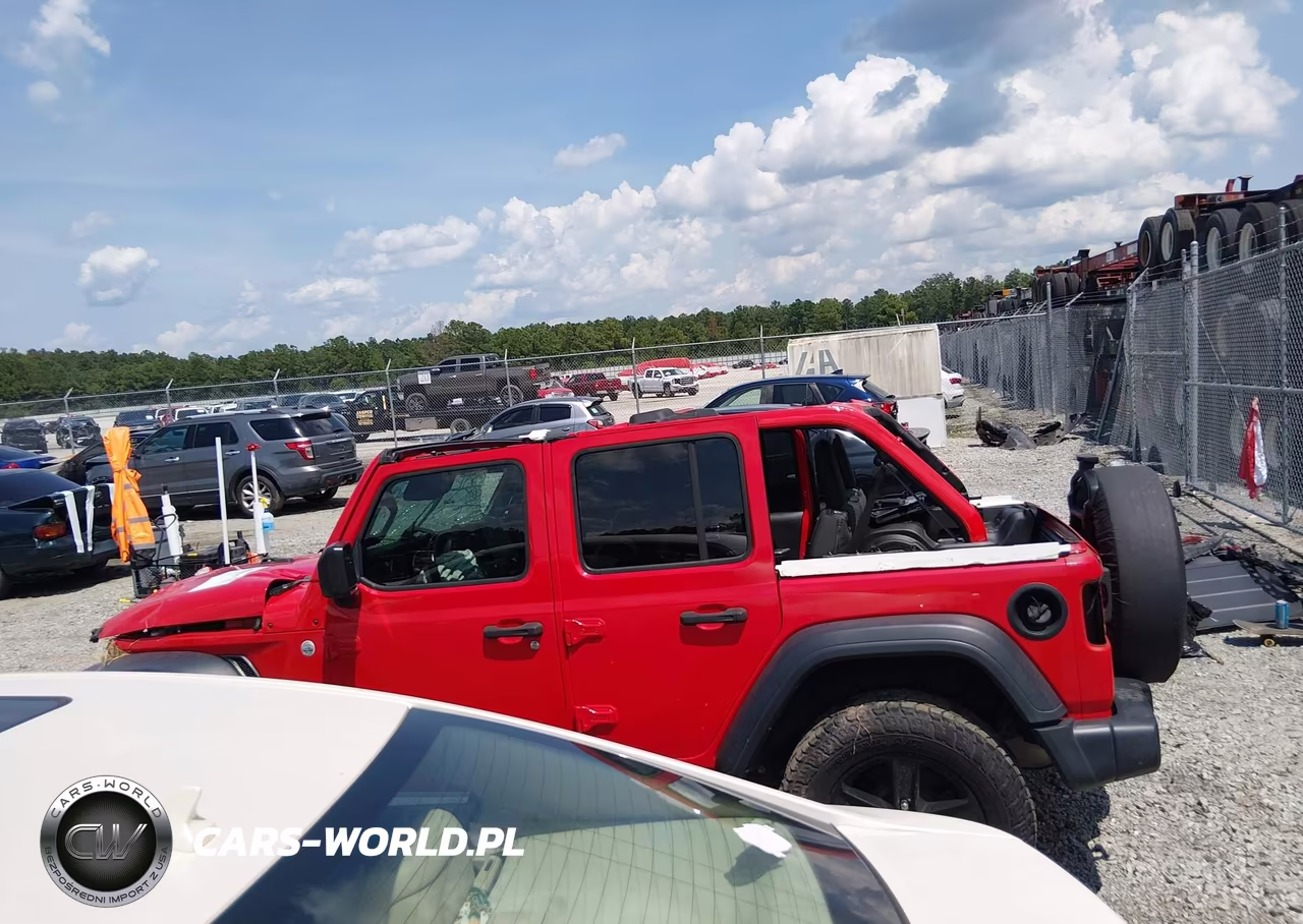 2020 Jeep Wrangler Unlimited Sport Altitude 4X4 VIN:1C4HJXDG8LW184766 - 15