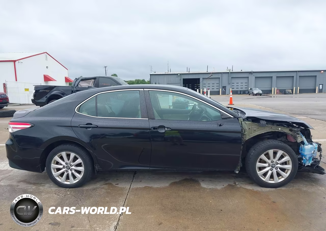 2019 Toyota Camry Le VIN:4T1B11HK0KU691507 - 14