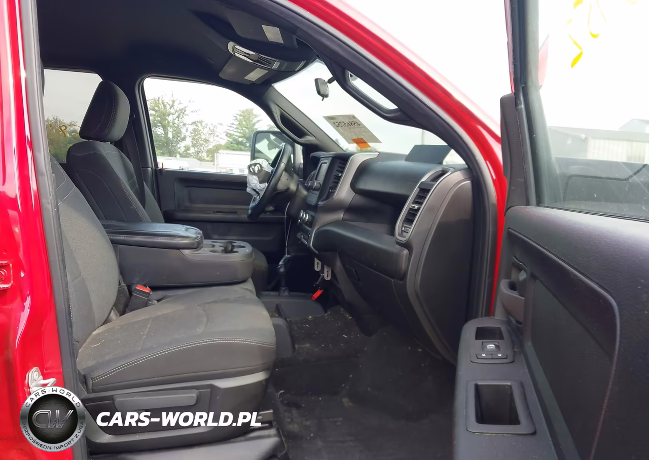 2023 Ram 3500 Tradesman 4X4 6'4 Box VIN:3C63R3CJXPG541630 - 7