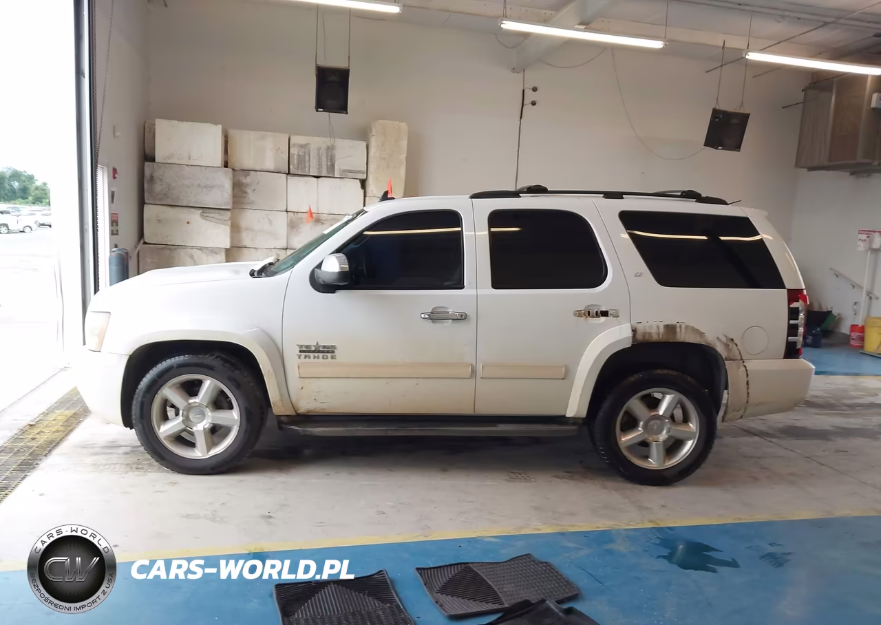 2011 Chevrolet Tahoe Lt VIN:1GNSCBE0XBR395119 - 14