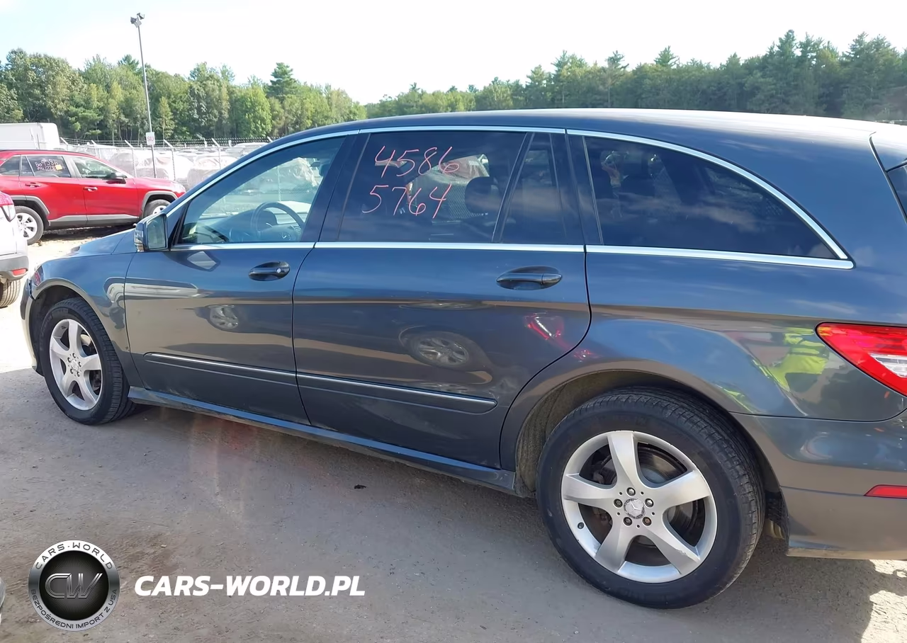 2011 Mercedes-Benz R 350 4Matic VIN:4JGCB6FE0BA117163 - 12