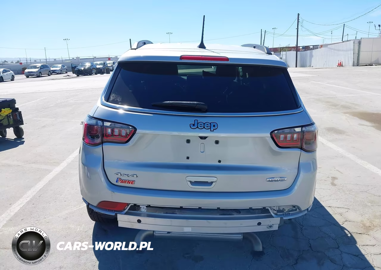2025 Jeep Compass Latitude VIN:3C4NJDBN5ST568902 - 17