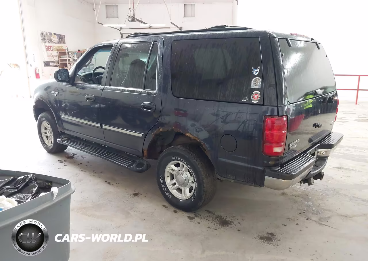 2000 Ford Expedition Xlt VIN:1FMRU1666YLA70184 - 3