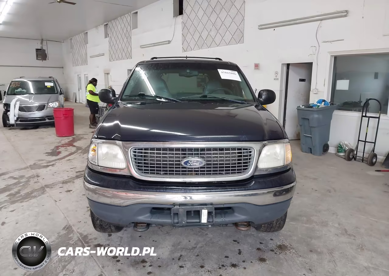 2000 Ford Expedition Xlt VIN:1FMRU1666YLA70184 - 6