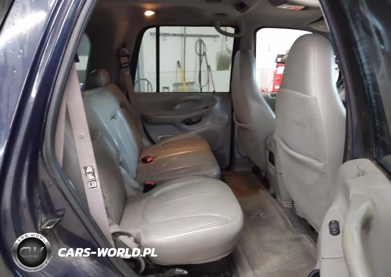 2000 Ford Expedition Xlt VIN:1FMRU1666YLA70184 - 8