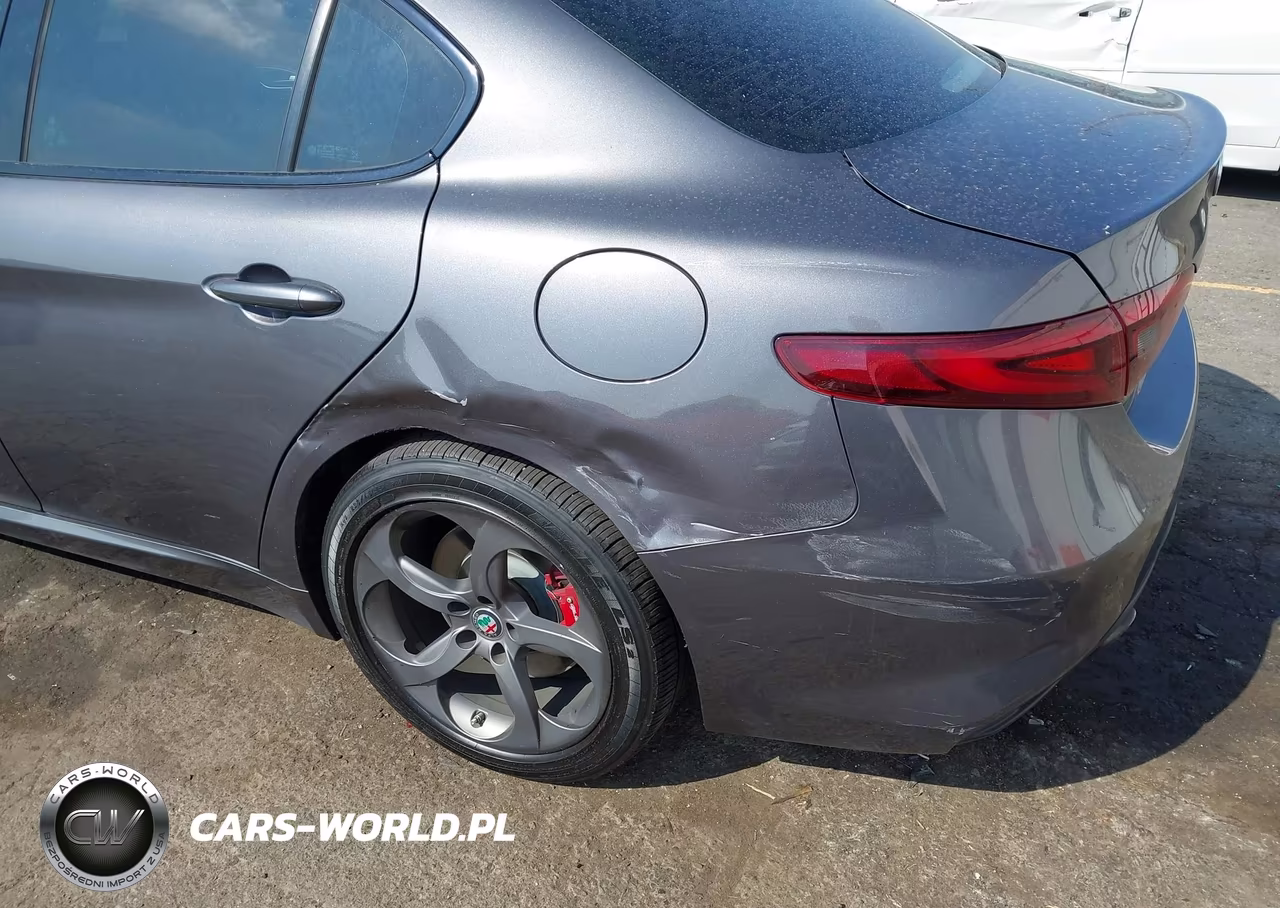 2018 Alfa Romeo Giulia Rwd VIN:ZARFAEBN0J7566994 - 6