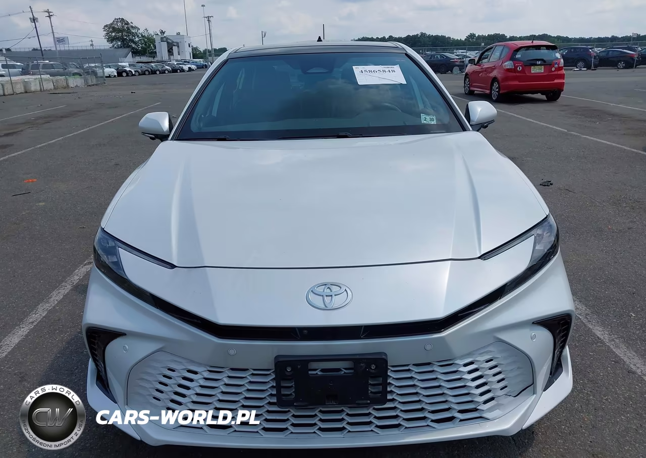 2025 Toyota Camry Xse VIN:4T1DBADK3SU524439 - 12