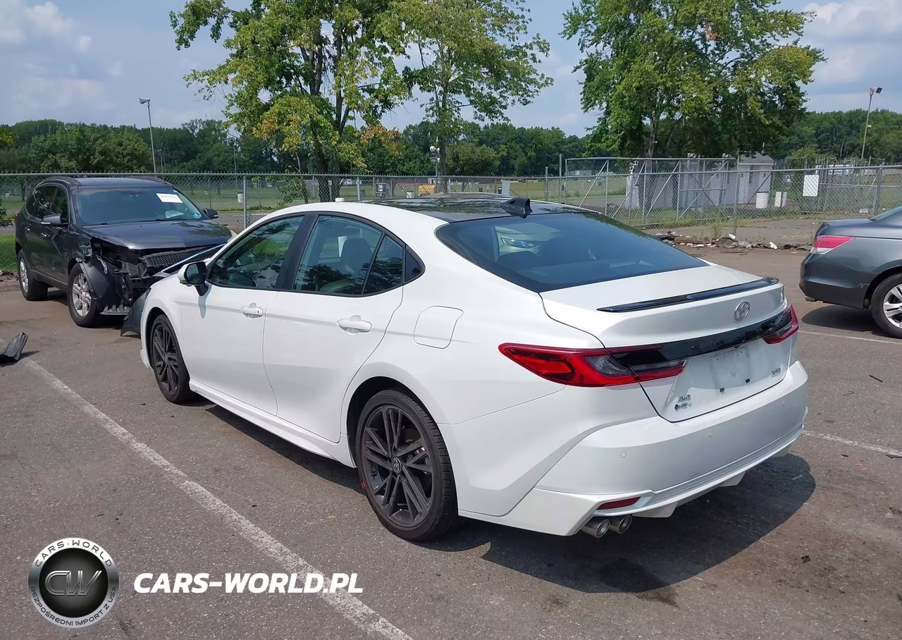 2025 Toyota Camry Xse VIN:4T1DBADK3SU524439 - 3