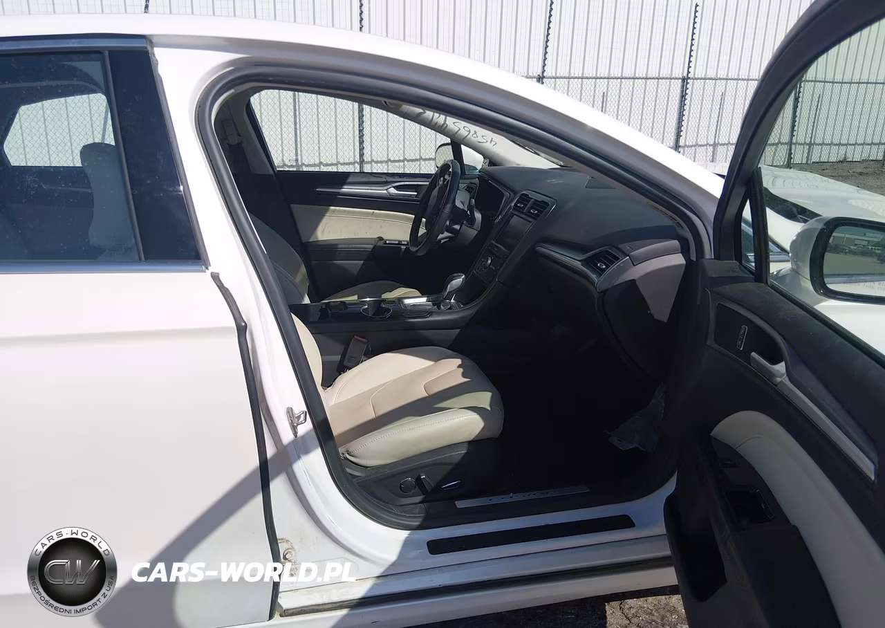2016 Ford Fusion Titanium VIN:3FA6P0K90GR253899 - 5