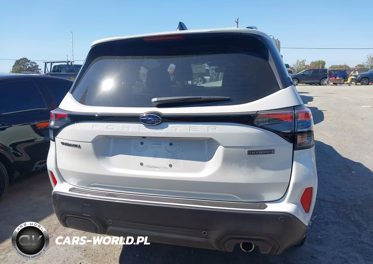 2025 Subaru Forester Touring Hybrid VIN:JF2SLSTD2SH439703 - 19